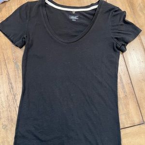 Victoria’s Secret Short Sleeve Black Tee Size Medium